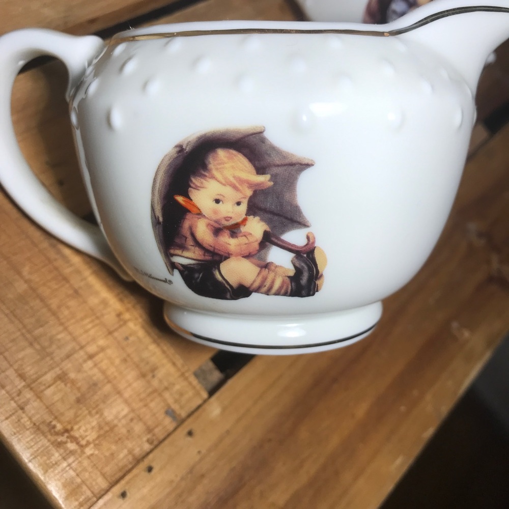 Hummel Stormy Weather Porcelain Tea Set - Picture 15 of 16